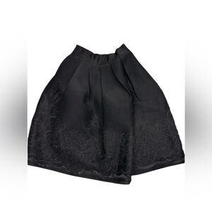 Gracia Women Black A-Line Skirt with Lace Detail Size Small